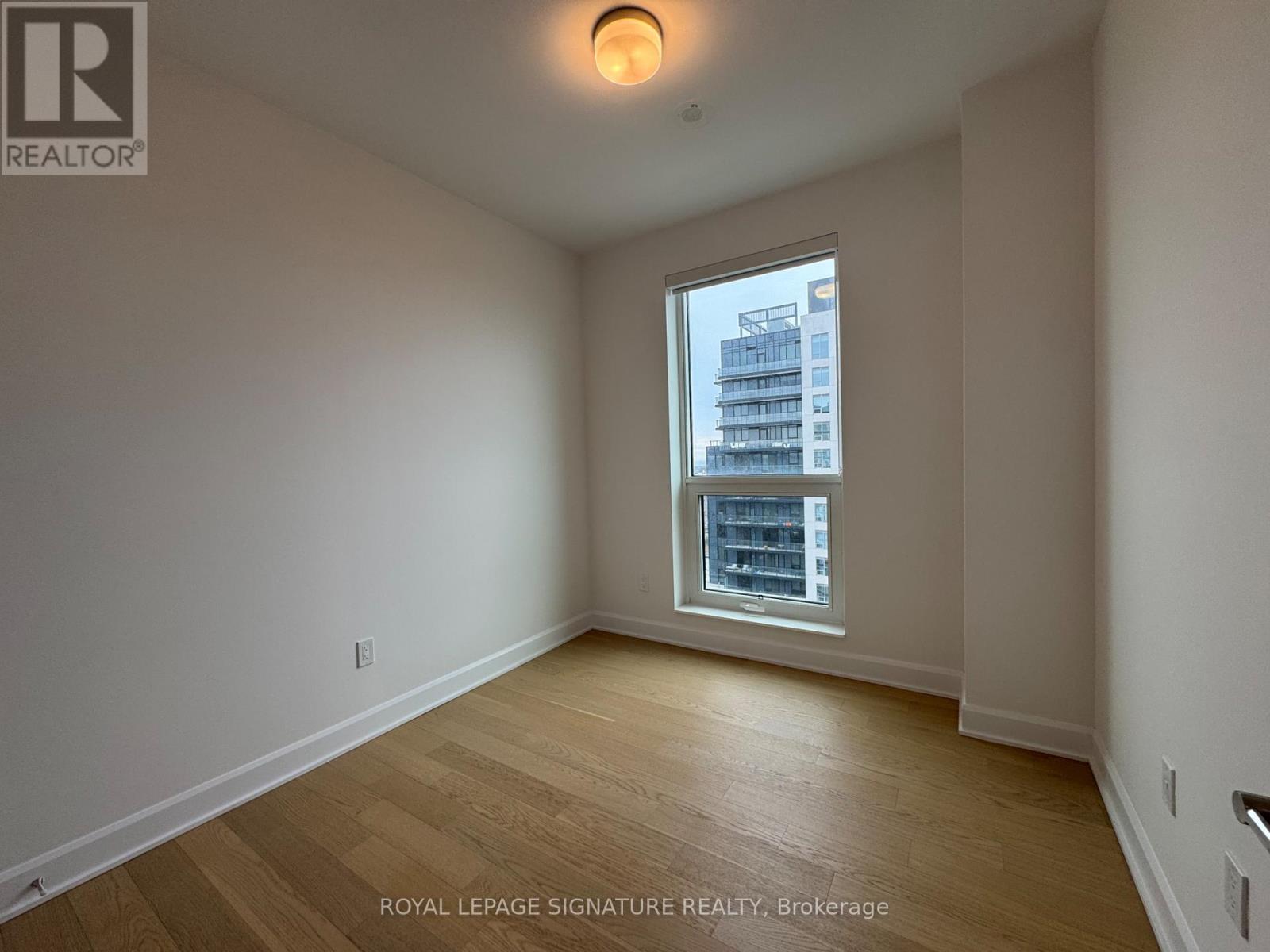 1802 - 3240 William Coltson Avenue, Oakville, Ontario L6H 8C8 - Photo 4 - W12566548