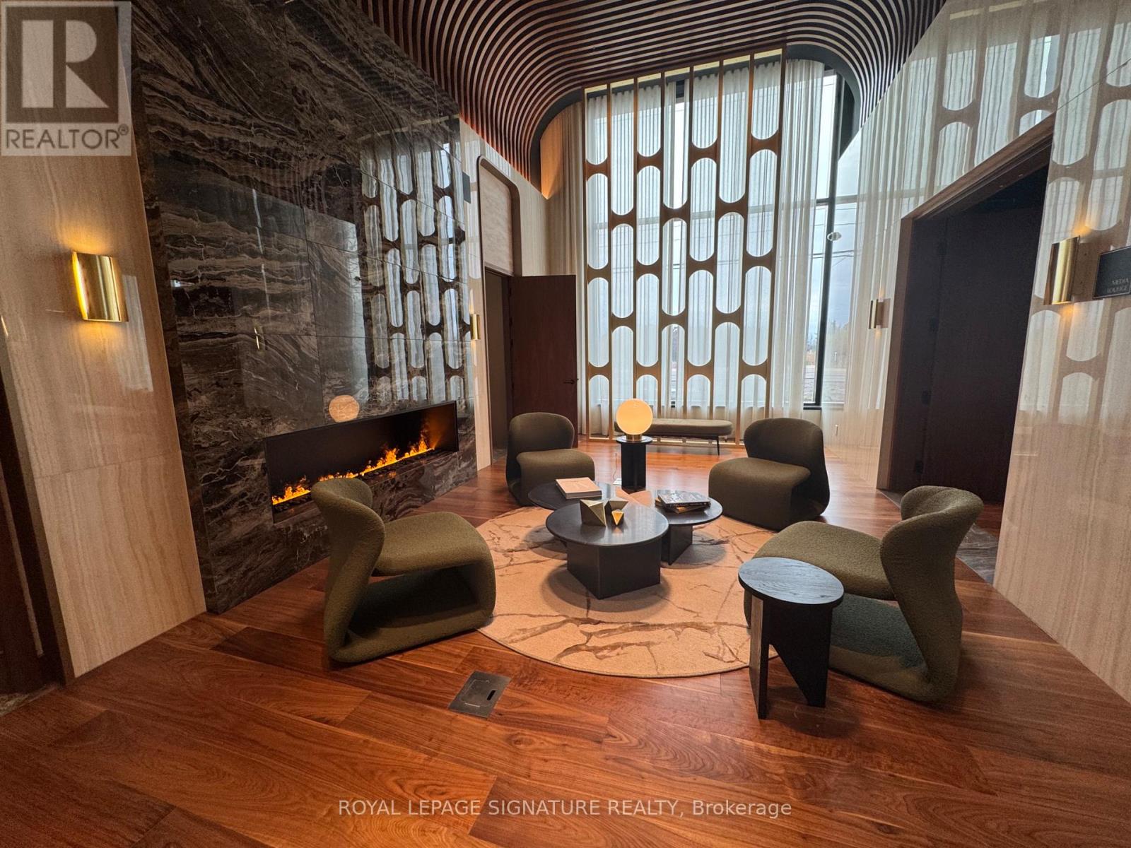 1802 - 3240 William Coltson Avenue, Oakville, Ontario L6H 8C8 - Photo 26 - W12566548