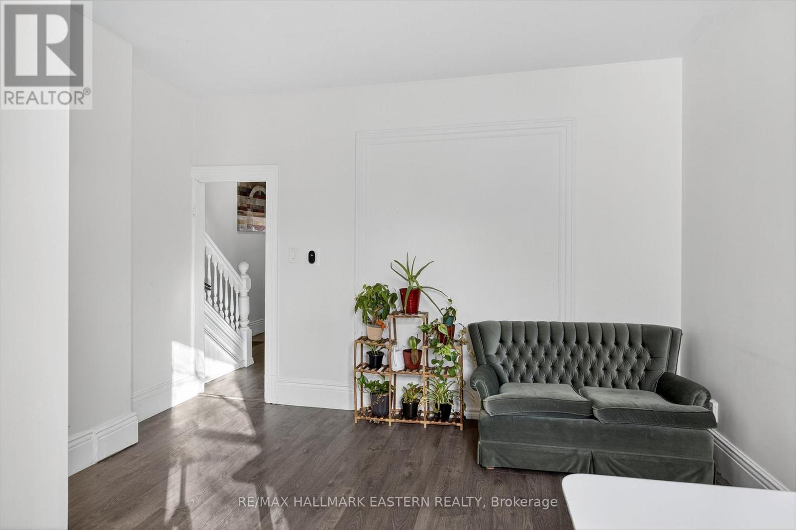 271 Thomas Street, Peterborough, Ontario K9J 5E7 - Photo 13 - X12568548