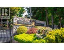 917 2829 Arbutus Rd Ten Mile Point