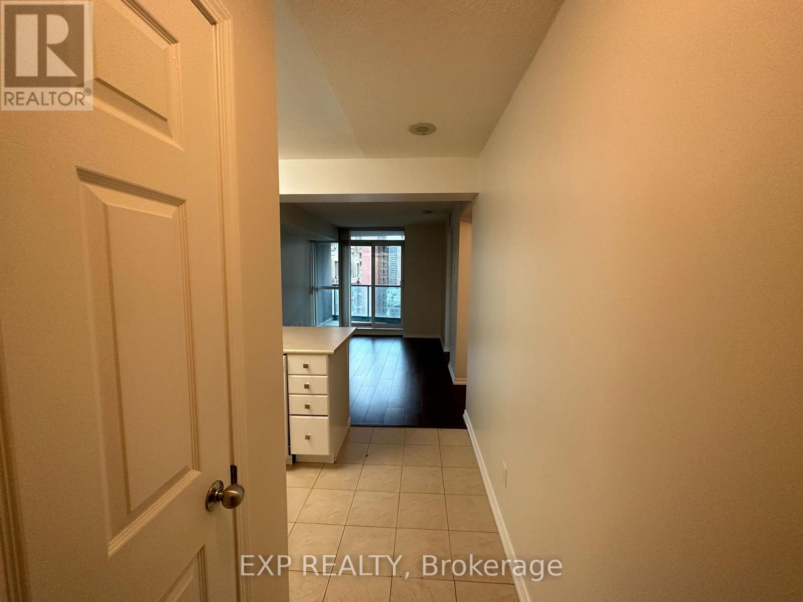 1101 - 30 Harrison Garden Boulevard, Toronto, Ontario  M2N 7A9 - Photo 2 - C12568544