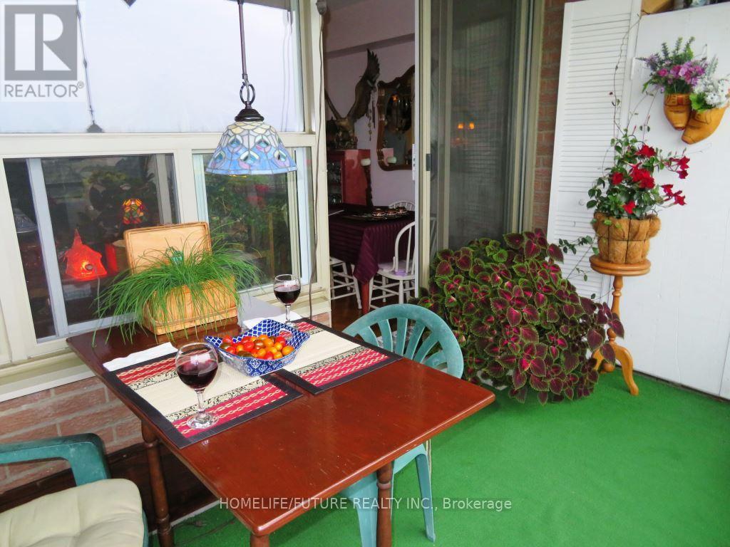 1201 - 60 Pavane Linkway, Toronto, Ontario  M3C 1A2 - Photo 9 - C12568566