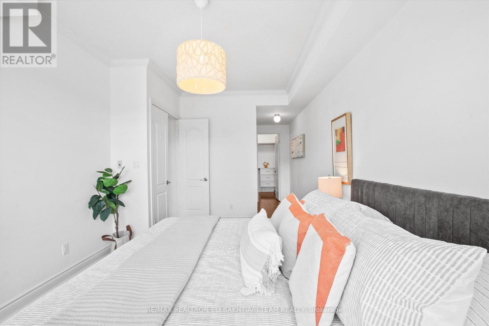 618 - 11 William Carson Crescent, Toronto, Ontario  M2P 2G1 - Photo 24 - C12568576