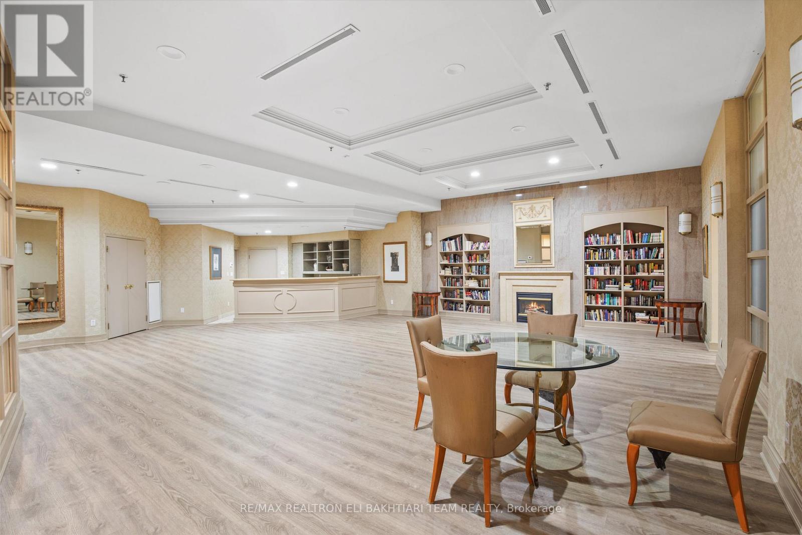 618 - 11 William Carson Crescent, Toronto, Ontario  M2P 2G1 - Photo 37 - C12568576