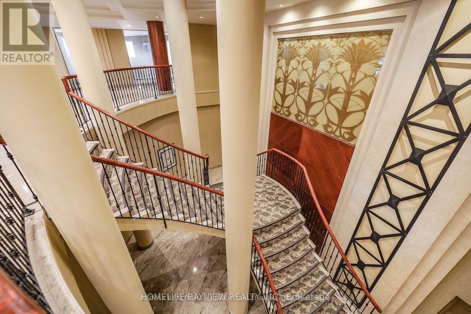 618 - 11 William Carson Crescent, Toronto, Ontario  M2P 2G1 - Photo 4 - C12568576