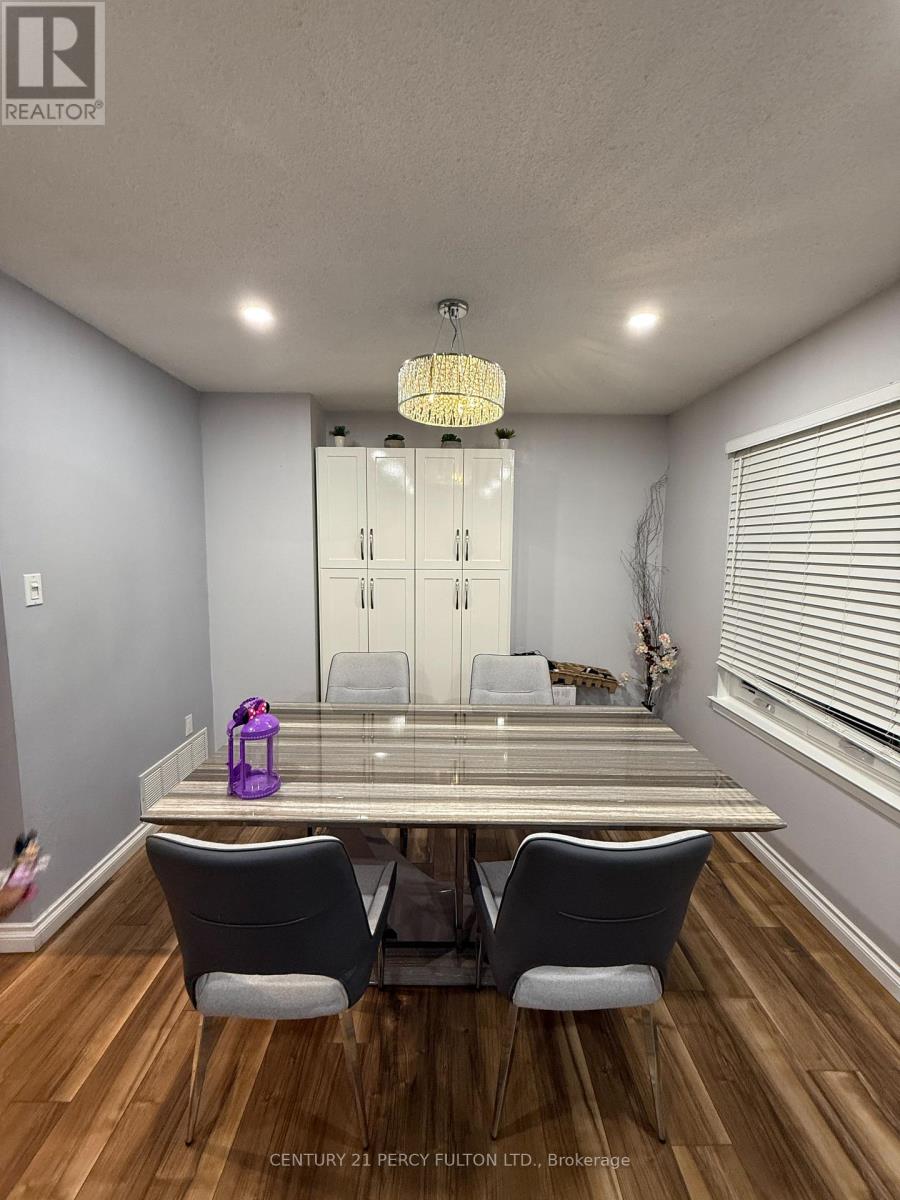 24 Medley Lane, Ajax, Ontario  L1S 3P6 - Photo 3 - E12568538