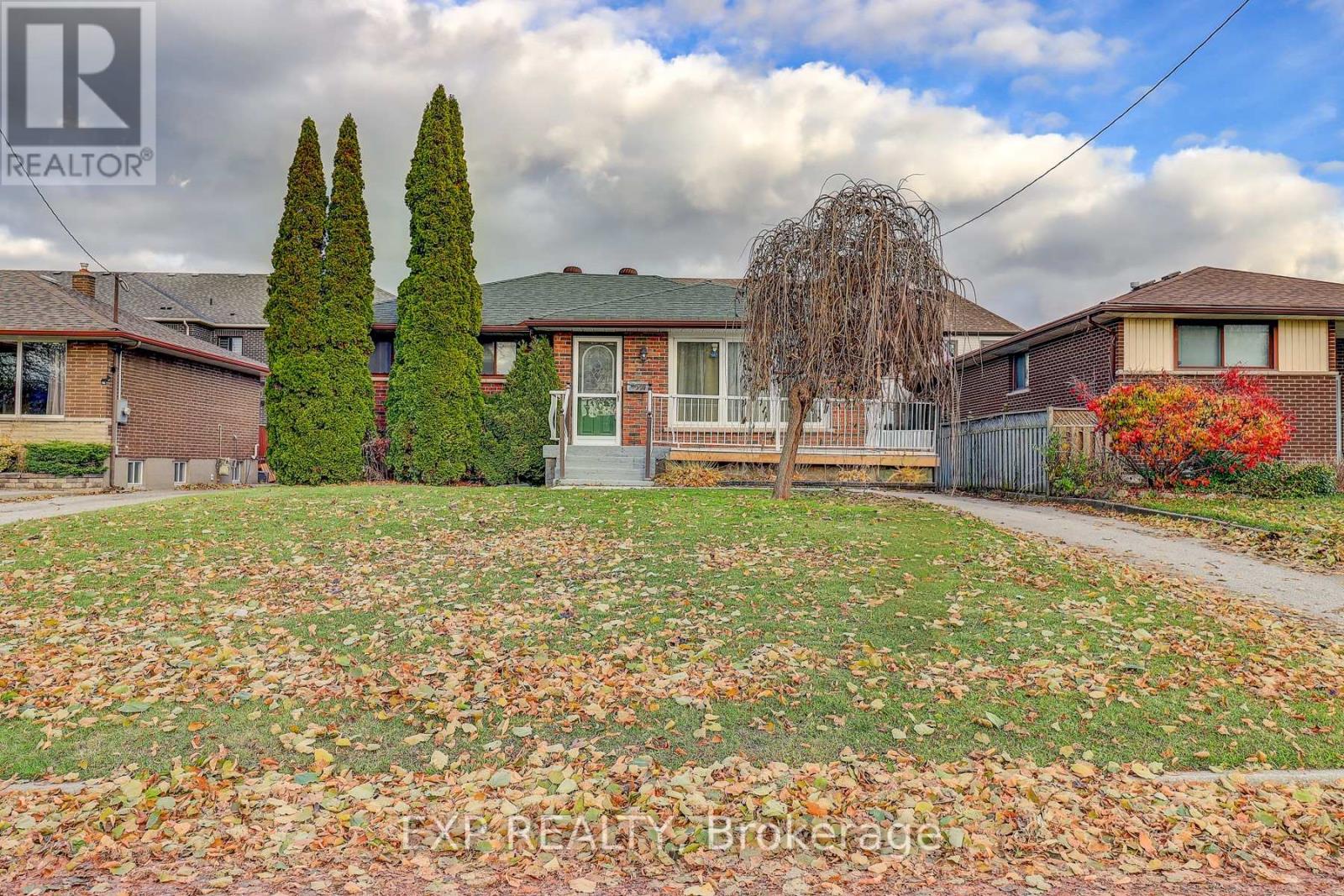 297 LINDEN STREET, Oshawa, Ontario
