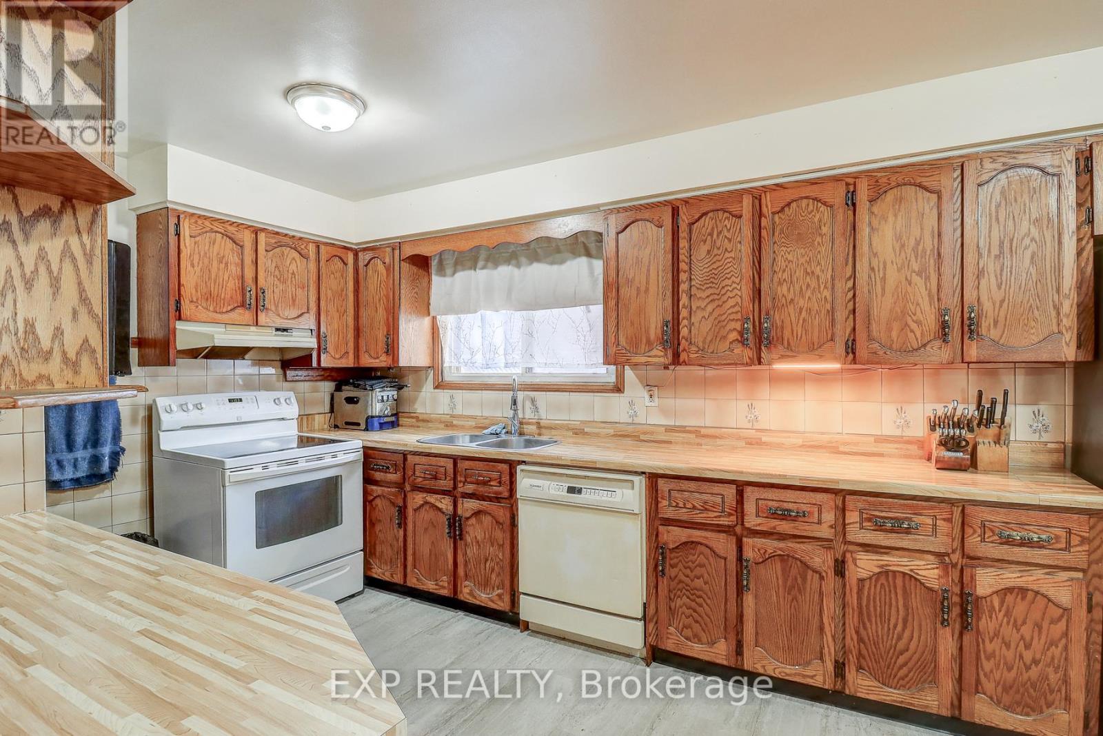 297 Linden Street, Oshawa, Ontario  L1H 6R3 - Photo 5 - E12568550