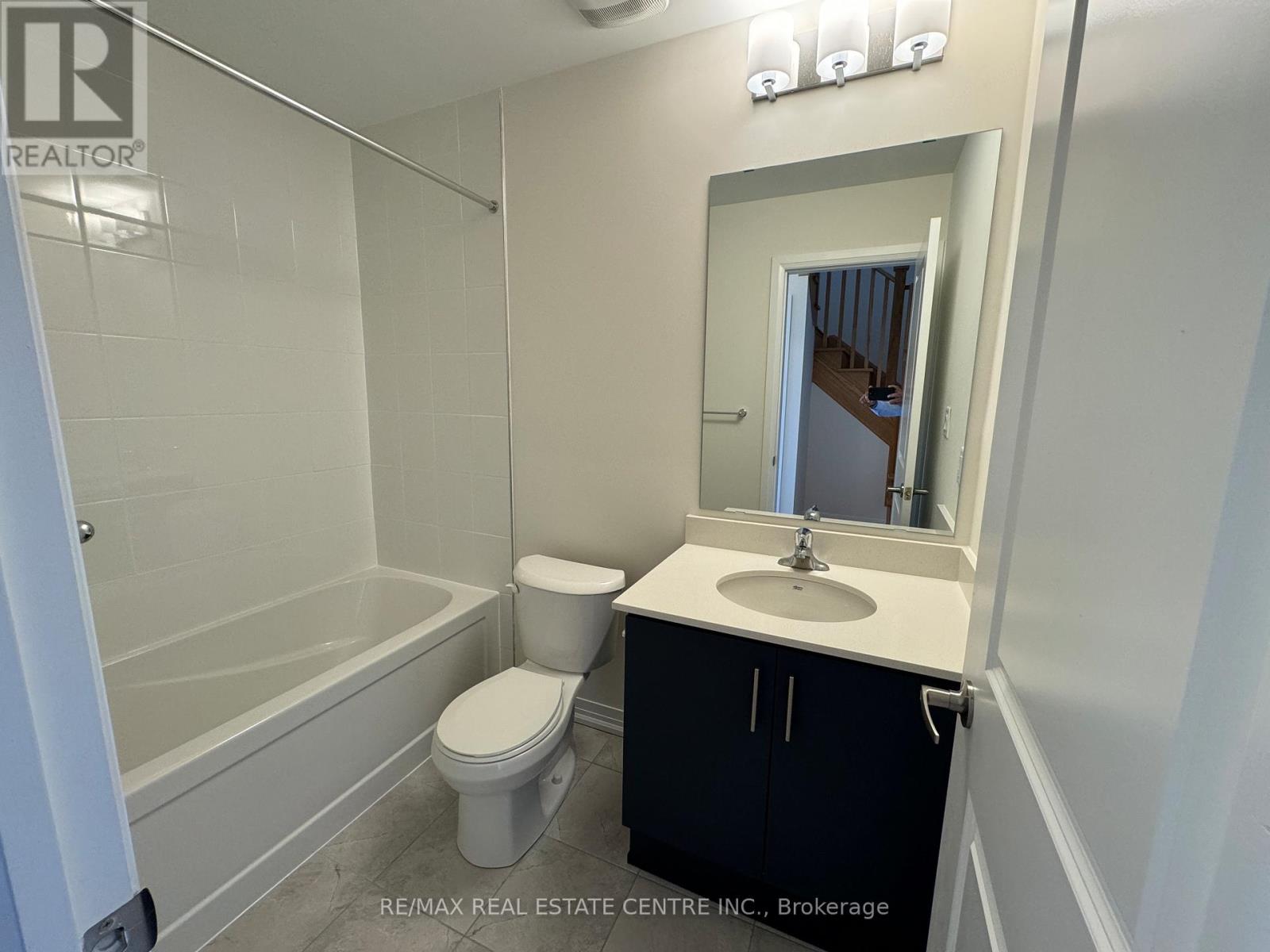 5 Cherry Hill Lane, Barrie (Painswick South), Ontario  L9J 0M7 - Photo 21 - S12568554