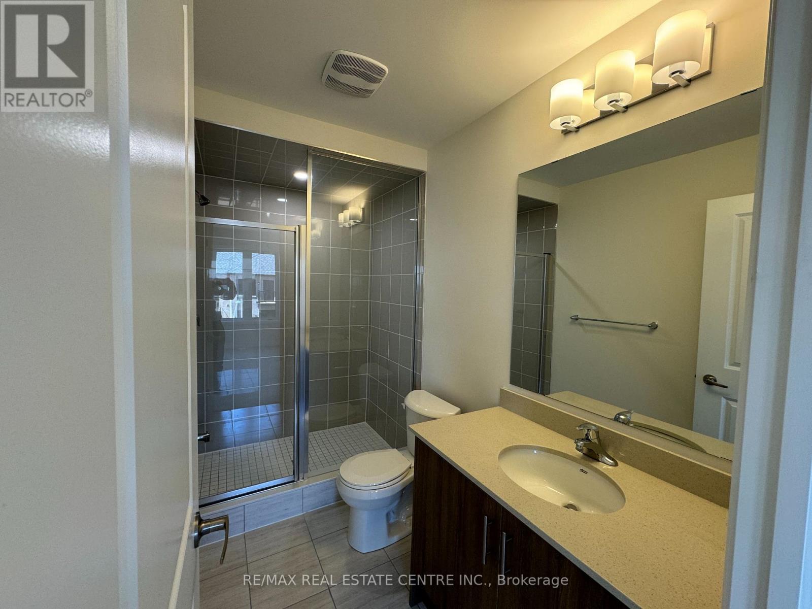 5 Cherry Hill Lane, Barrie (Painswick South), Ontario  L9J 0M7 - Photo 24 - S12568554