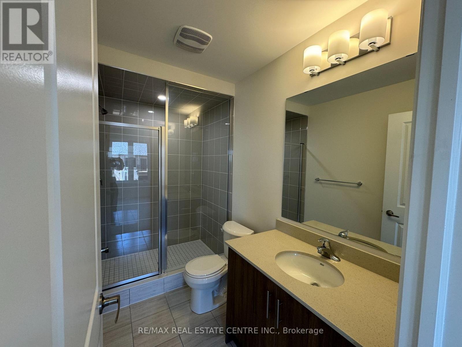 5 Cherry Hill Lane, Barrie (Painswick South), Ontario  L9J 0M7 - Photo 25 - S12568554