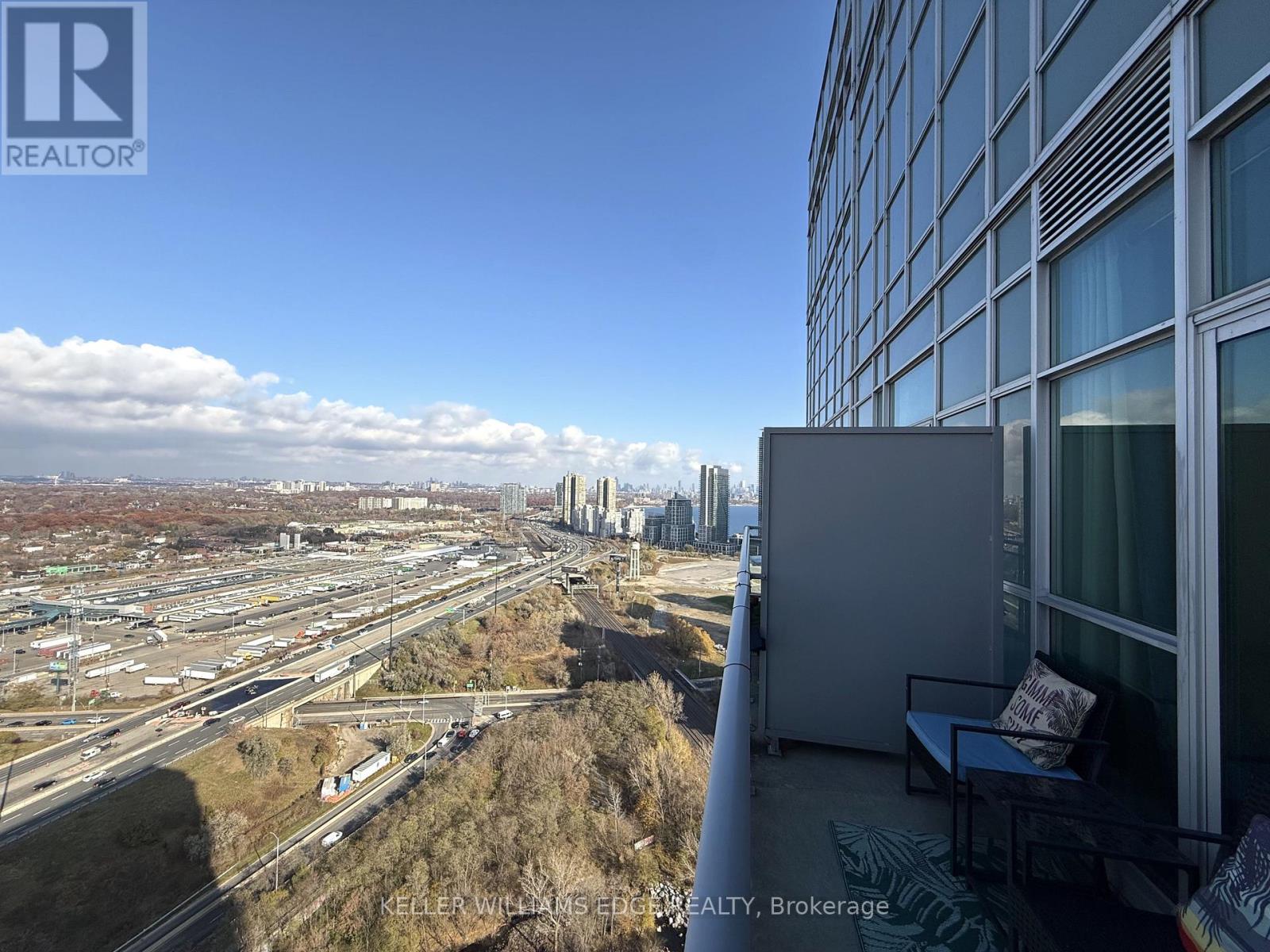 -3022 - 165 Legion Road N, Toronto, Ontario  M8Y 0B3 - Photo 9 - W12568568