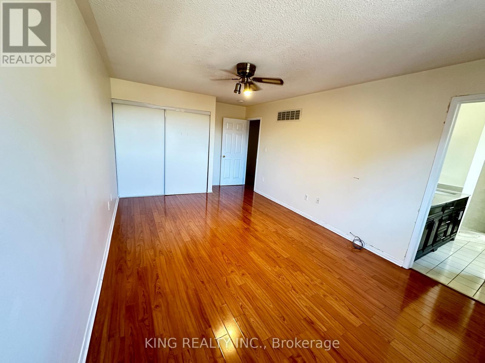 77 Forestgrove Circle, Brampton, Ontario  L6Z 4T4 - Photo 13 - W12568574