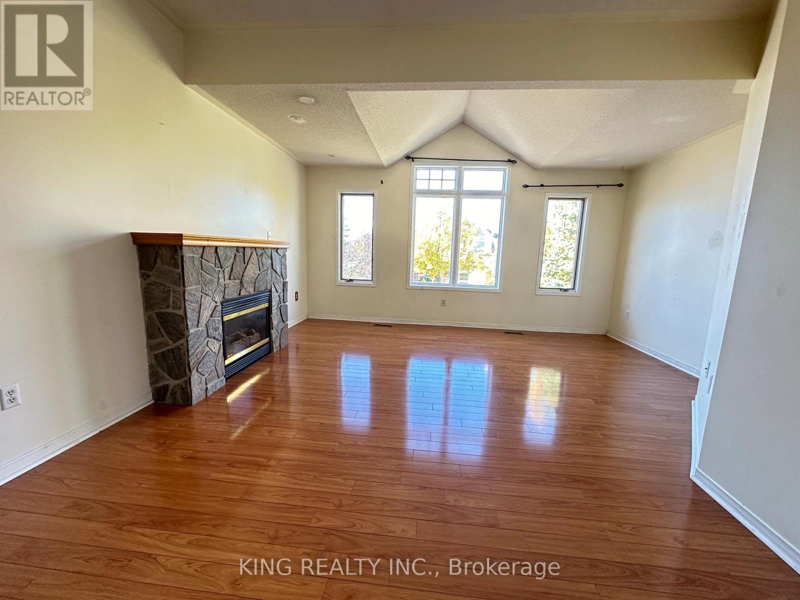 77 Forestgrove Circle, Brampton, Ontario  L6Z 4T4 - Photo 21 - W12568574