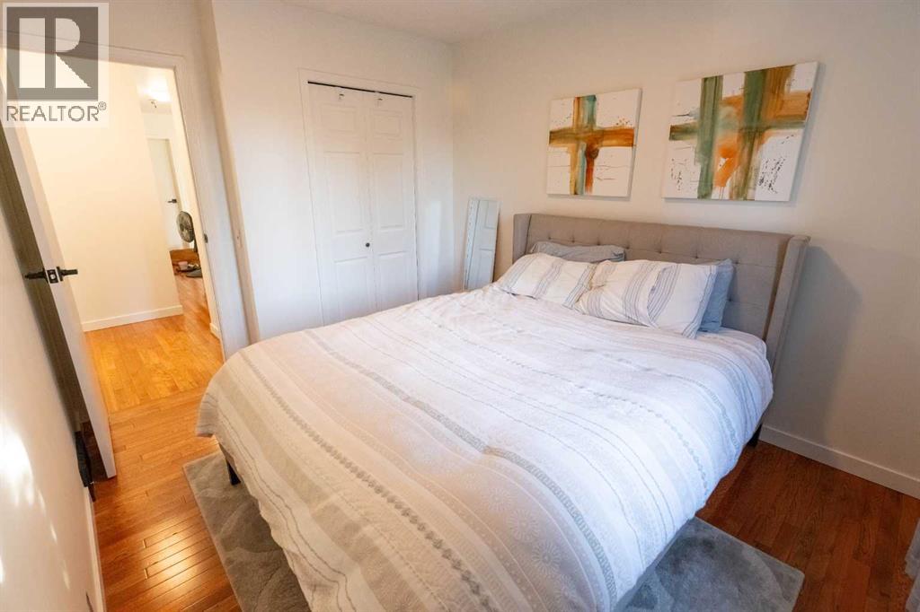 33 Sundown Close Se, Calgary, Alberta  T2X 2X3 - Photo 11 - A2269327