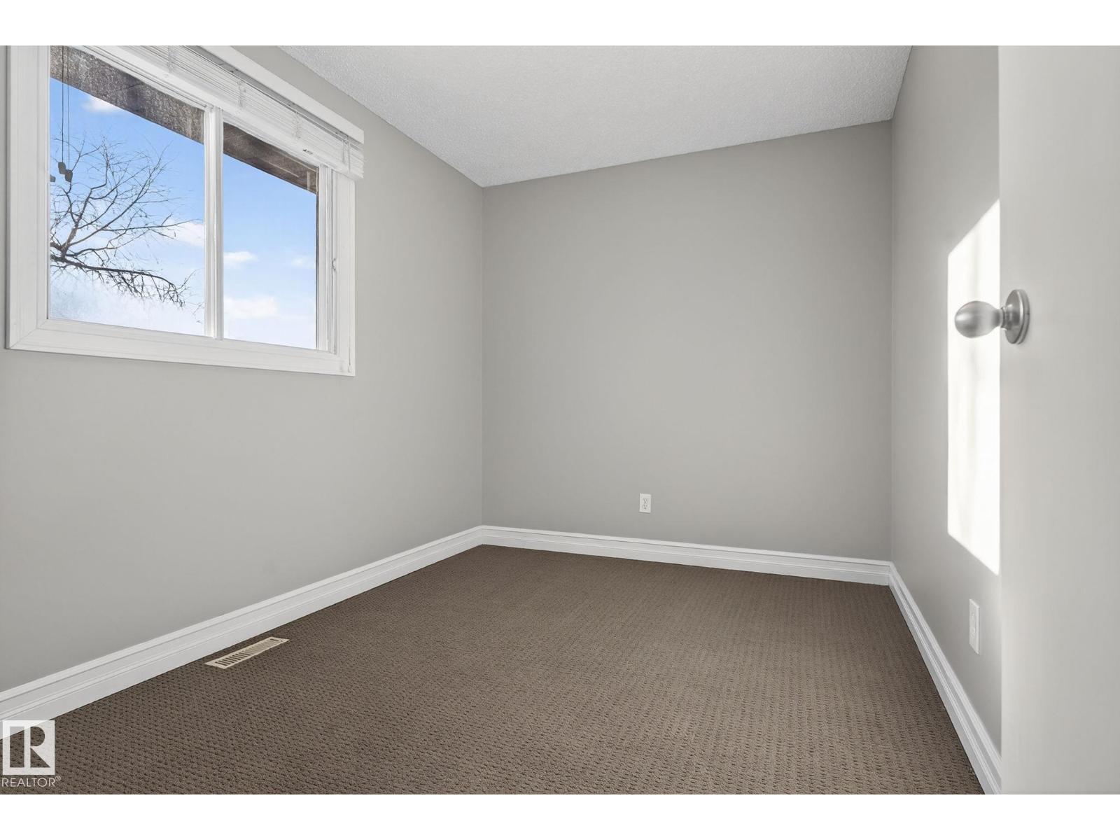 4111 32 Av Nw, Edmonton, Alberta  T6L 3W6 - Photo 45 - E4466380