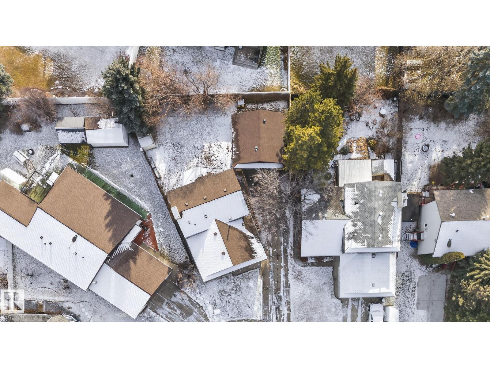 4111 32 Av Nw, Edmonton, Alberta  T6L 3W6 - Photo 4 - E4466380