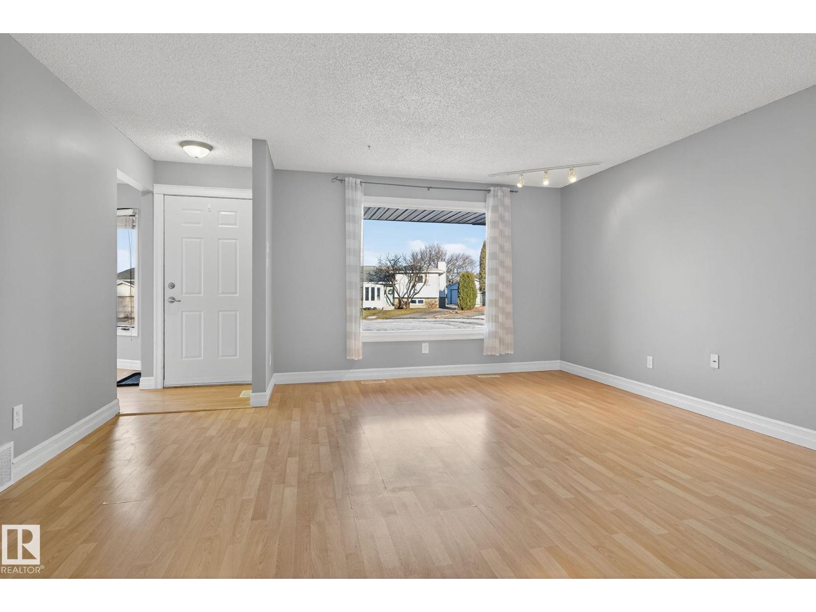 4111 32 Av Nw, Edmonton, Alberta  T6L 3W6 - Photo 20 - E4466380