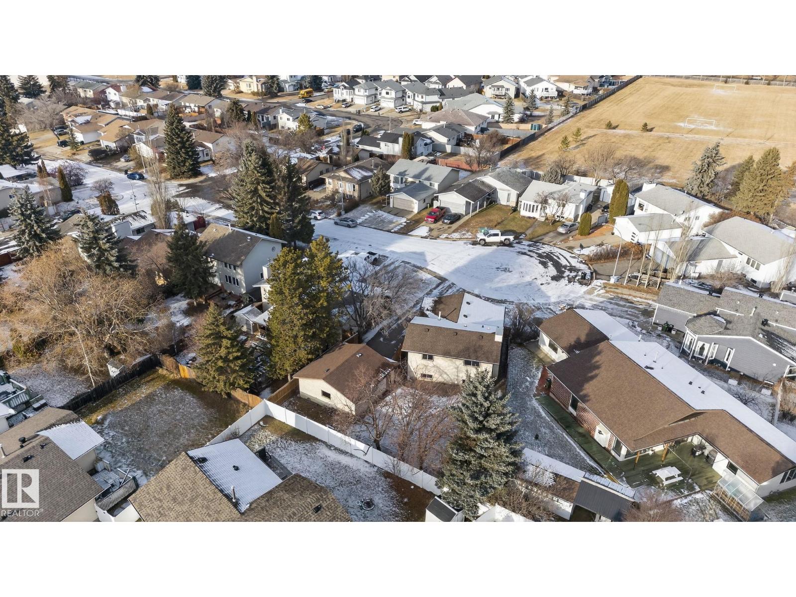 4111 32 Av Nw, Edmonton, Alberta  T6L 3W6 - Photo 9 - E4466380