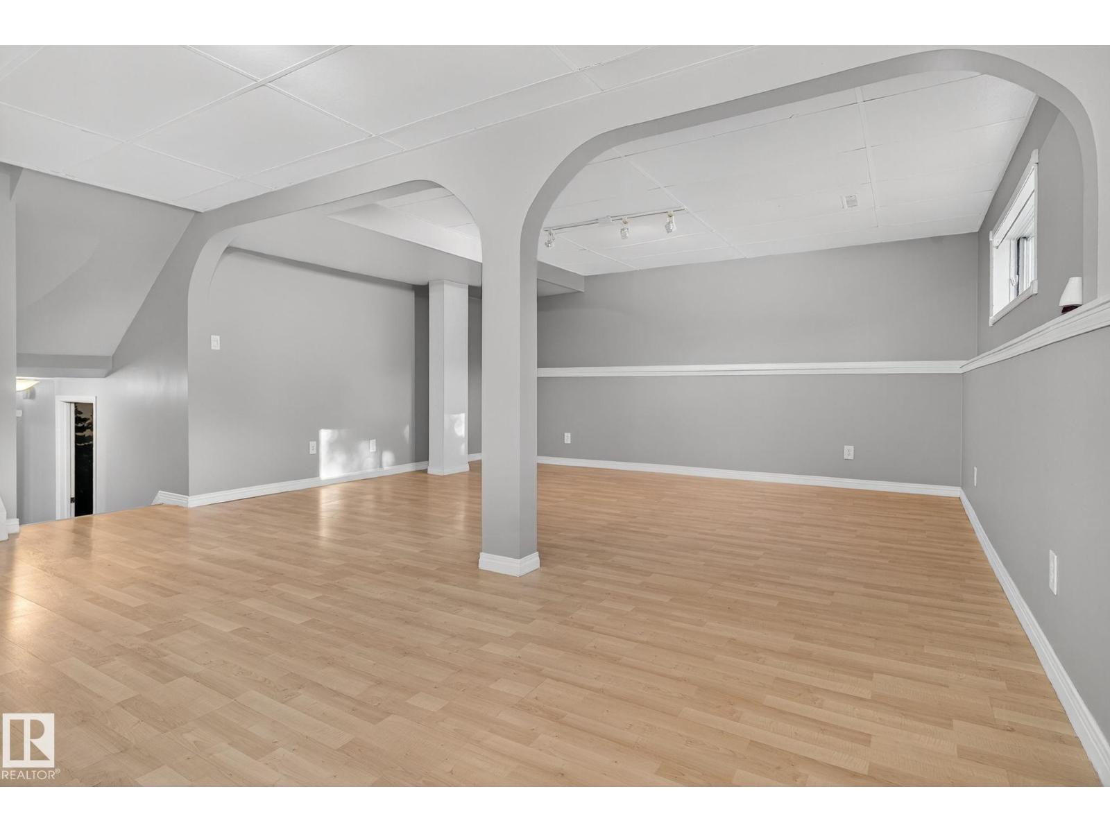 4111 32 Av Nw, Edmonton, Alberta  T6L 3W6 - Photo 52 - E4466380