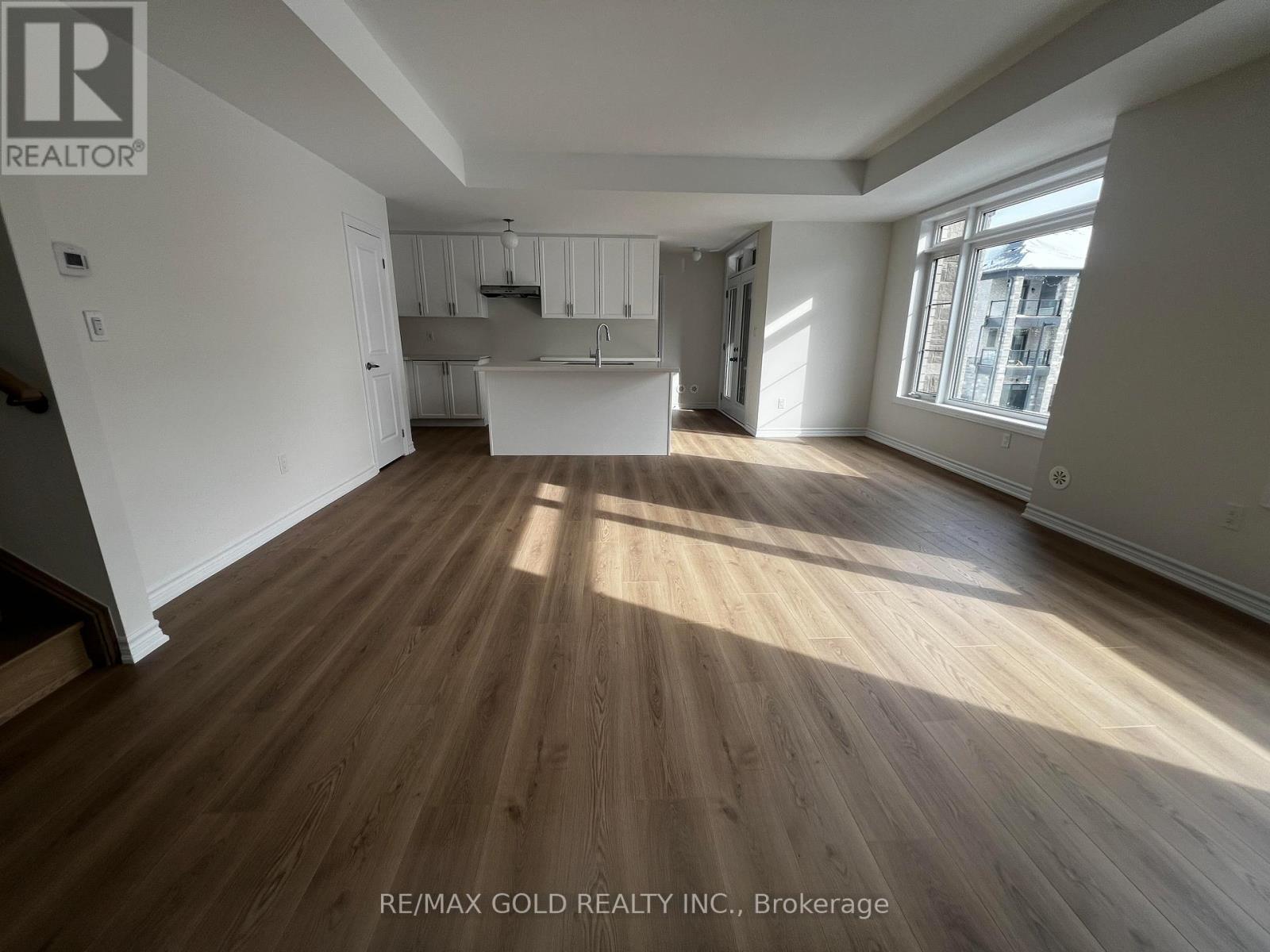 559 Tim Manley Avenue, Caledon, Ontario  L7C 4J4 - Photo 5 - W12568160