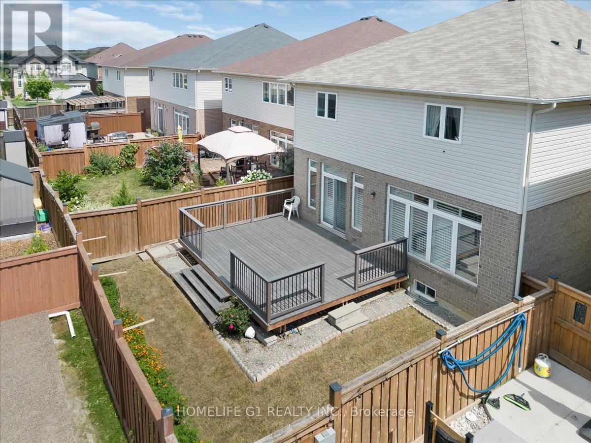 16 Weathering Heights, Hamilton, Ontario  L8J 0E7 - Photo 35 - X12568552