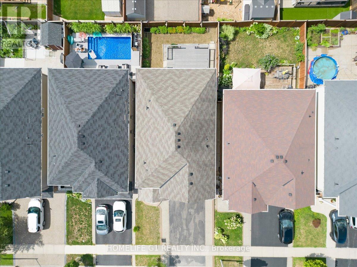 16 Weathering Heights, Hamilton, Ontario  L8J 0E7 - Photo 36 - X12568552