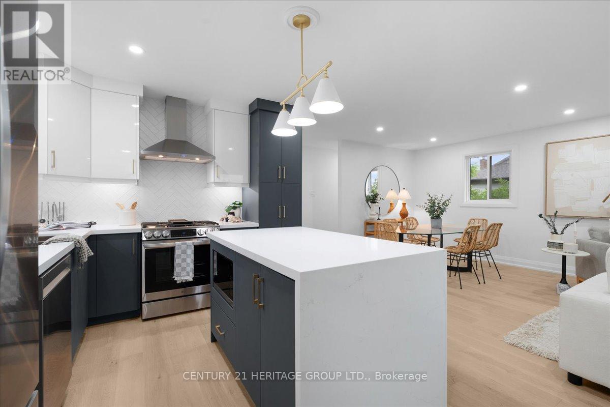 15 MELLENBY STREET, Hamilton, Ontario