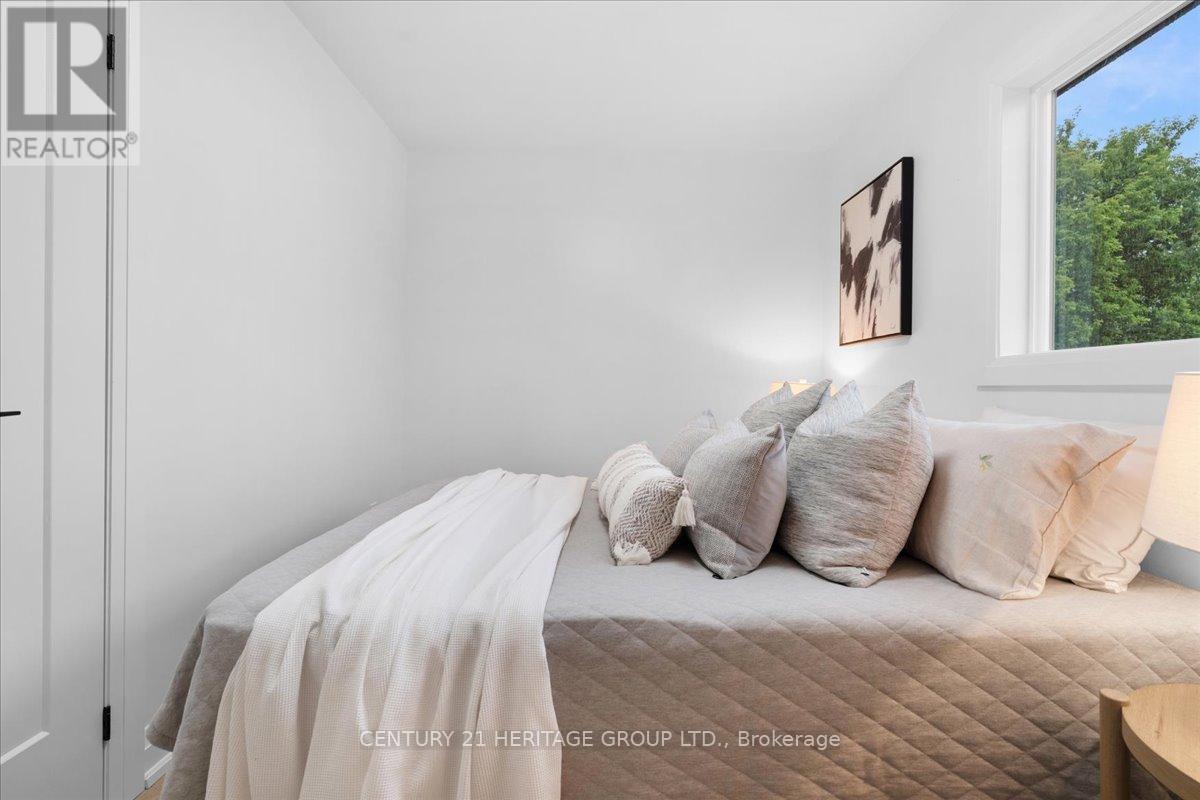 15 Mellenby Street, Hamilton, Ontario  L8J 1E6 - Photo 22 - X12568560