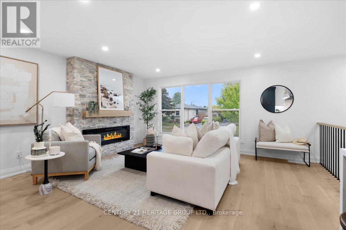 15 Mellenby Street, Hamilton, Ontario  L8J 1E6 - Photo 3 - X12568560