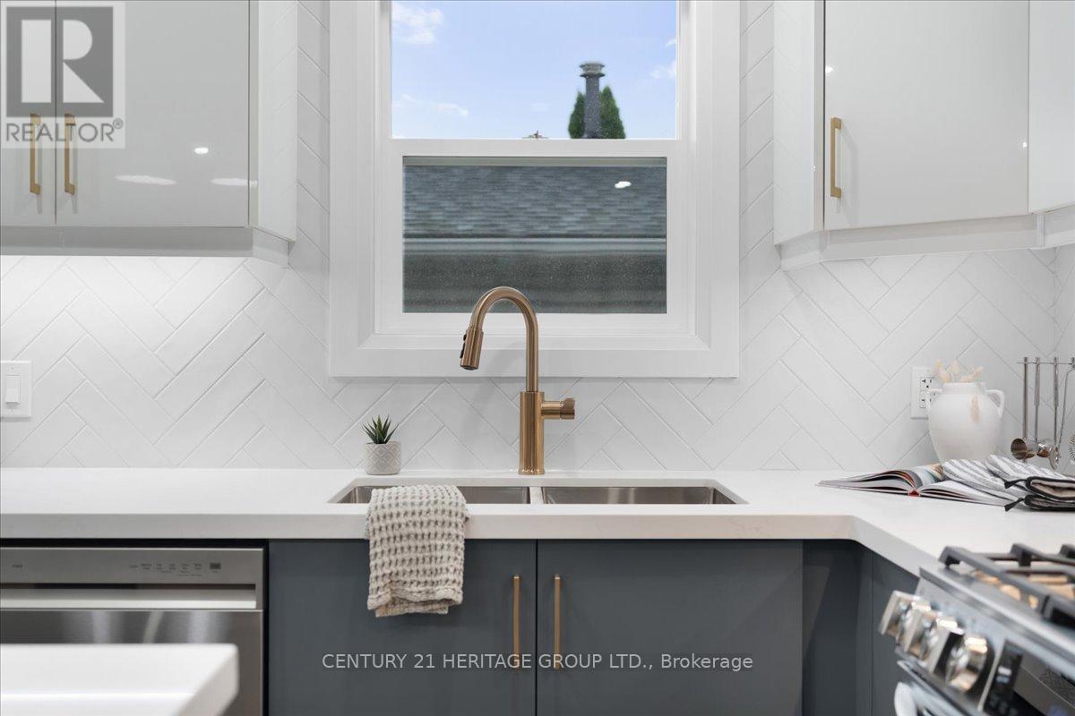 15 Mellenby Street, Hamilton, Ontario  L8J 1E6 - Photo 6 - X12568560