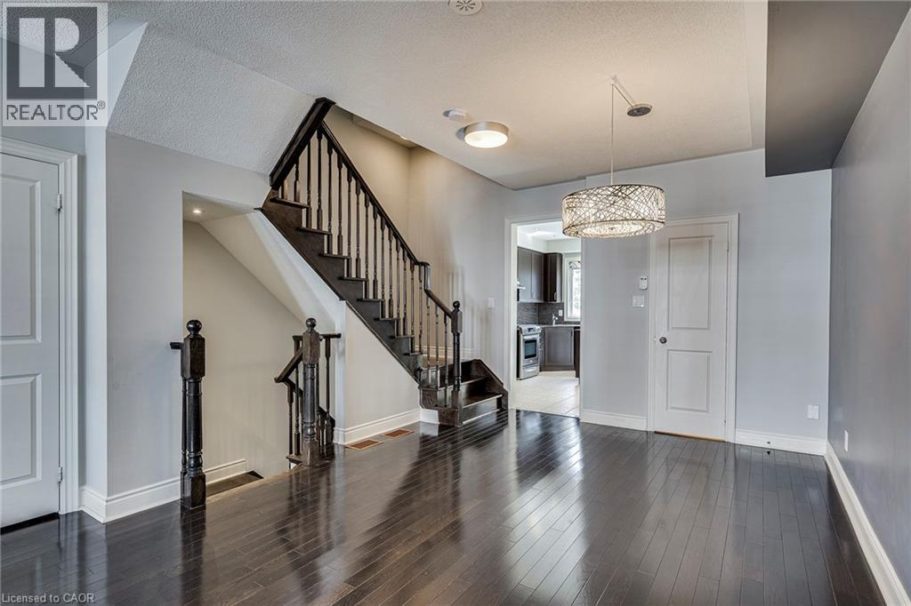 3 Johnson Farm Lane, Toronto, Ontario  M2N 0G6 - Photo 11 - 40789955