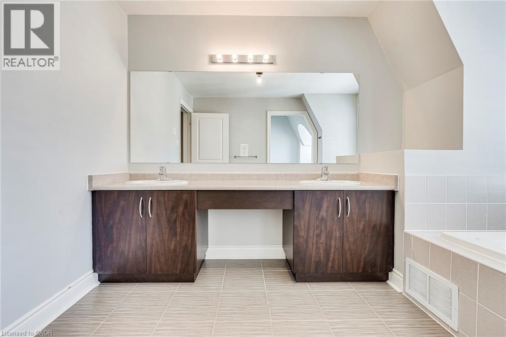 3 Johnson Farm Lane, Toronto, Ontario  M2N 0G6 - Photo 40 - 40789955