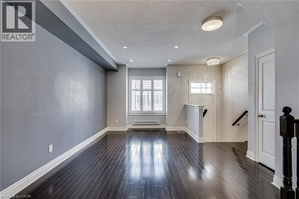 3 Johnson Farm Lane, Toronto, Ontario  M2N 0G6 - Photo 7 - 40789955