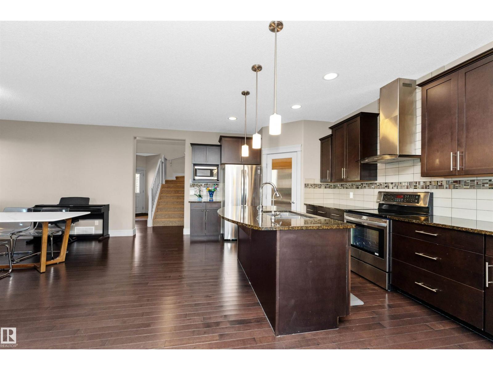 3856 Agar Gr Sw, Edmonton, Alberta  T6W 0W9 - Photo 7 - E4466306