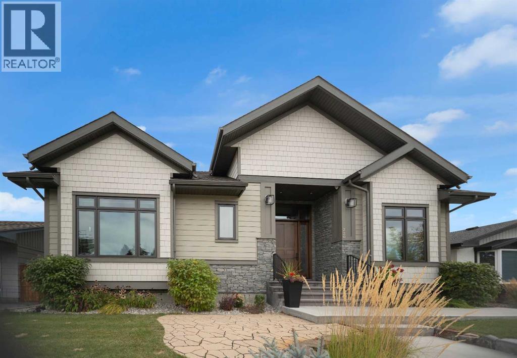 220 Parkwood Place Se, Calgary, Alberta  T2J 3X2 - Photo 2 - A2260780