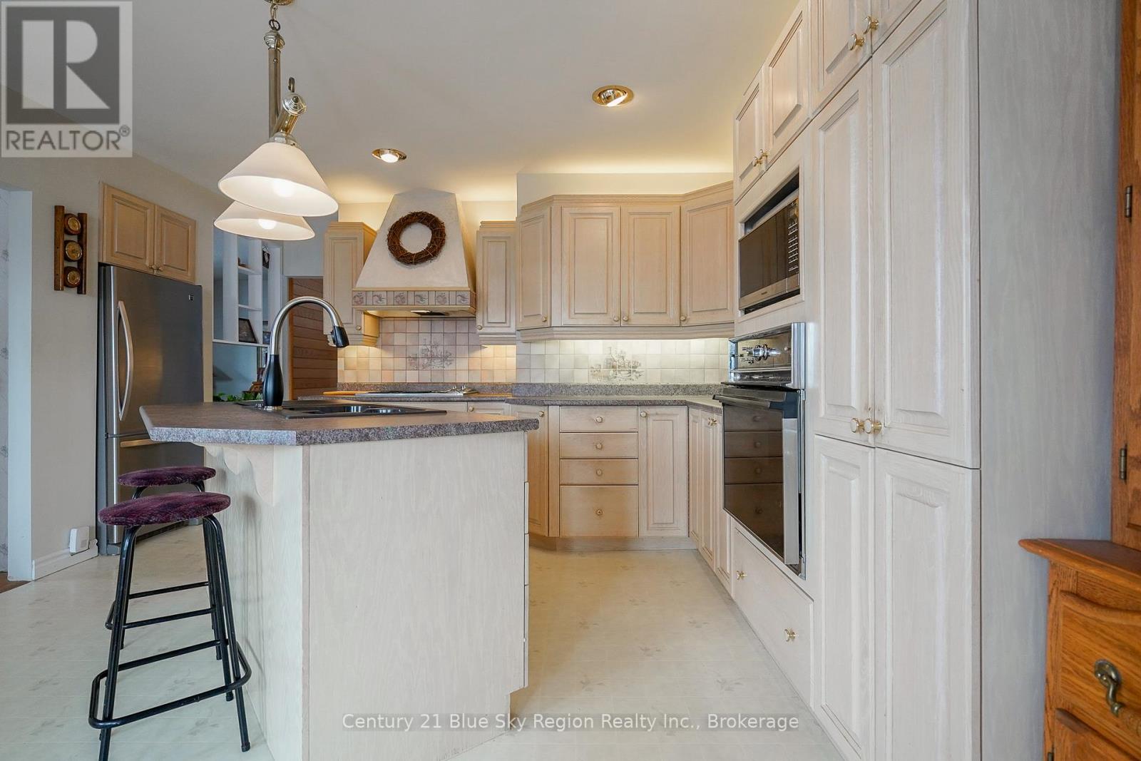 22 Dubeau Street, West Nipissing, Ontario  P0H 2M0 - Photo 4 - X12550348