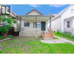 811 University Avenue East, Windsor, Ca