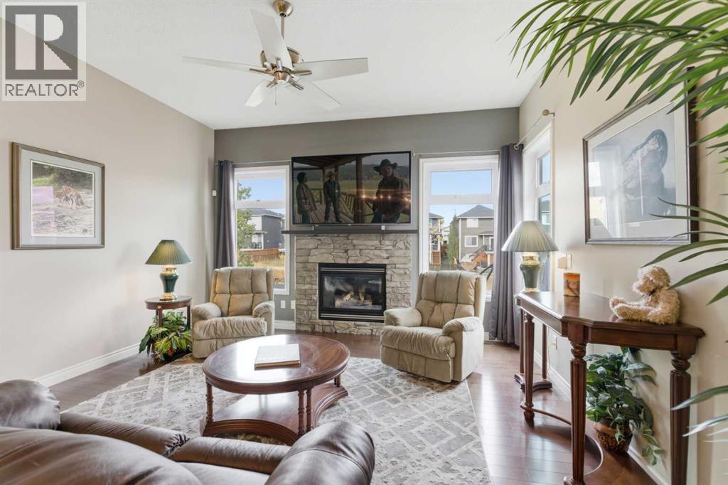 788 Luxstone Landing Sw, Airdrie, Alberta  T4B 3L1 - Photo 13 - A2263313