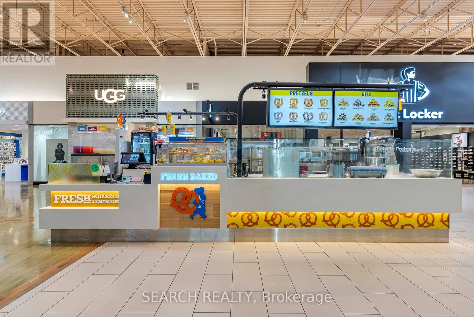 1 Bass Pro Mills Drive, Vaughan, Ontario  L4K 5W4 - Photo 2 - N12568598