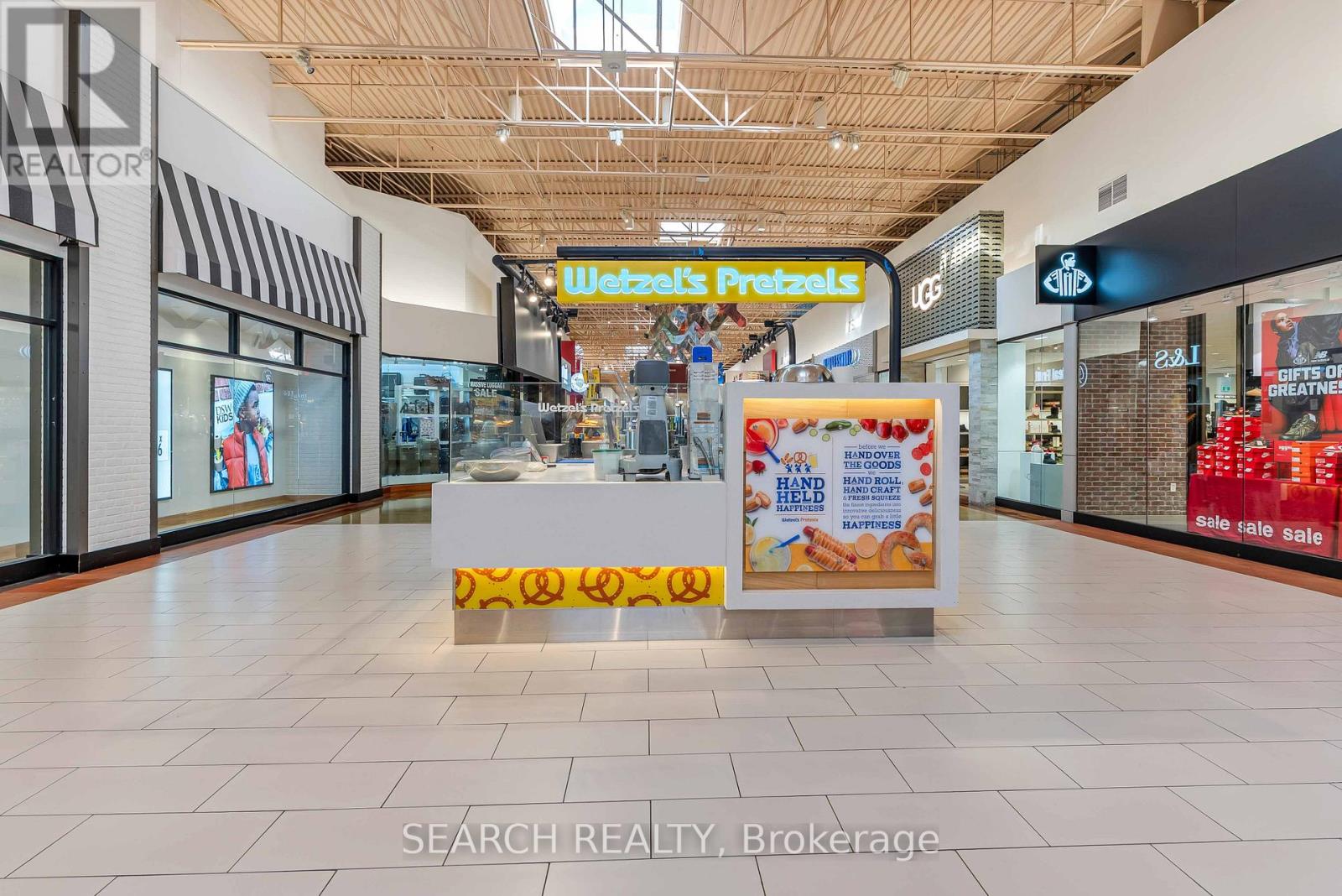 1 Bass Pro Mills Drive, Vaughan, Ontario  L4K 5W4 - Photo 5 - N12568598