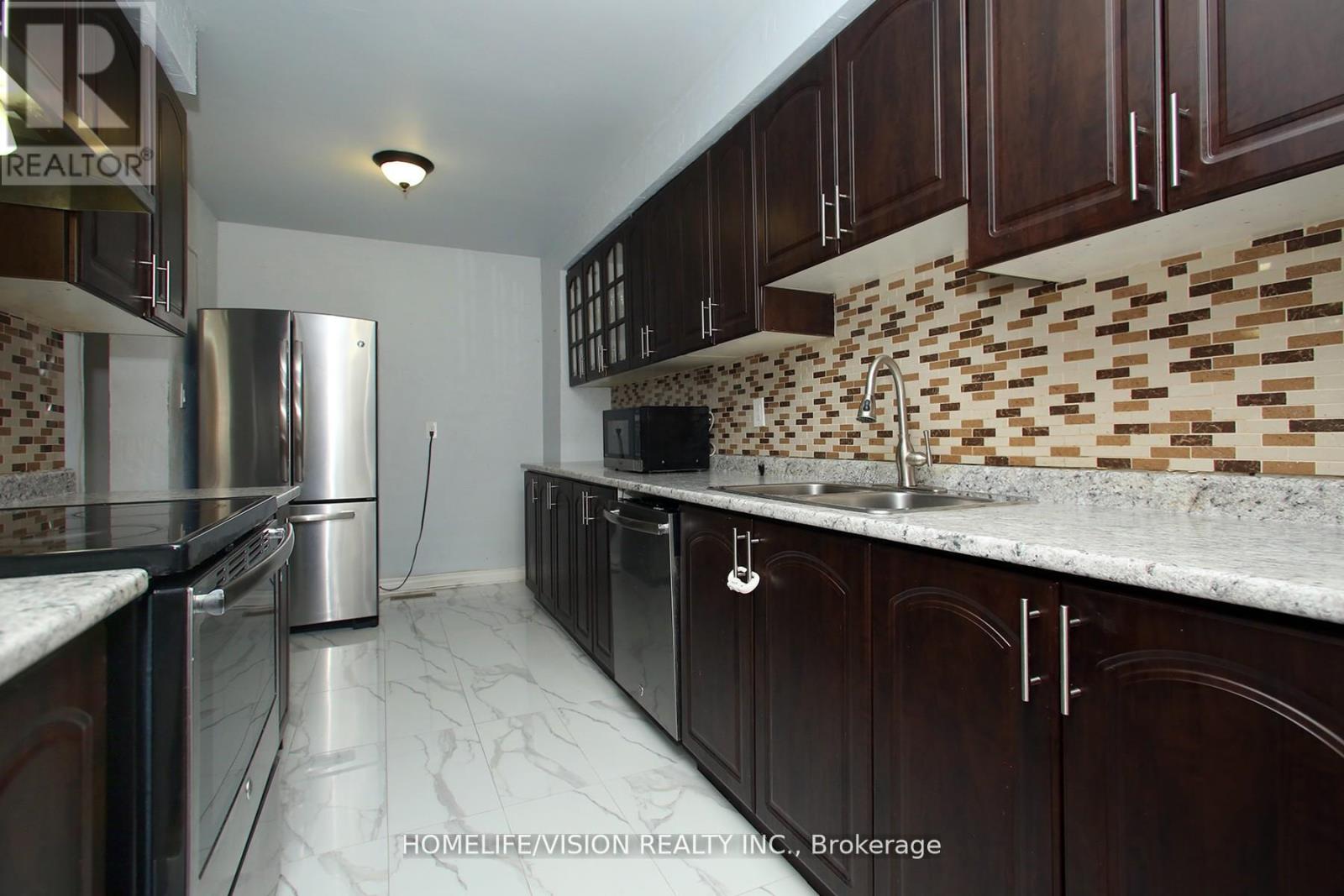 15 - 3430 Brandon Gate Drive, Mississauga, Ontario  L4T 3T4 - Photo 12 - W12468641