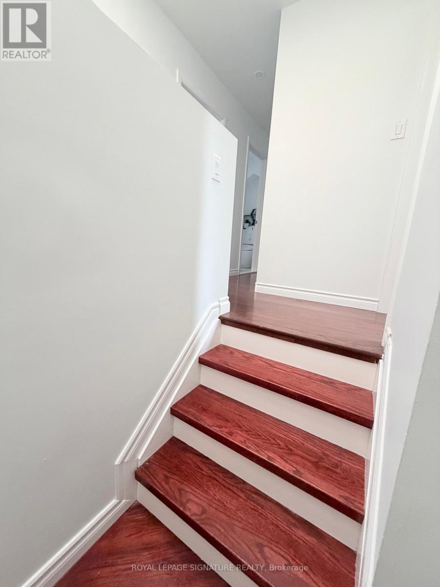 Upper - 490 Windermere Avenue, Toronto, Ontario M6S 3L6 - Photo 24 - W12568604