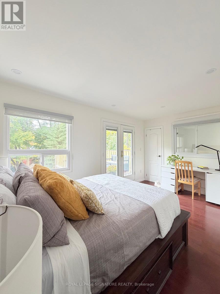 Upper - 490 Windermere Avenue, Toronto, Ontario M6S 3L6 - Photo 27 - W12568604