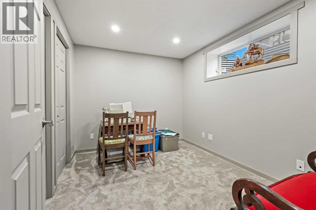 590 River Heights Crescent, Cochrane, Alberta  T4C 0R9 - Photo 32 - A2260504