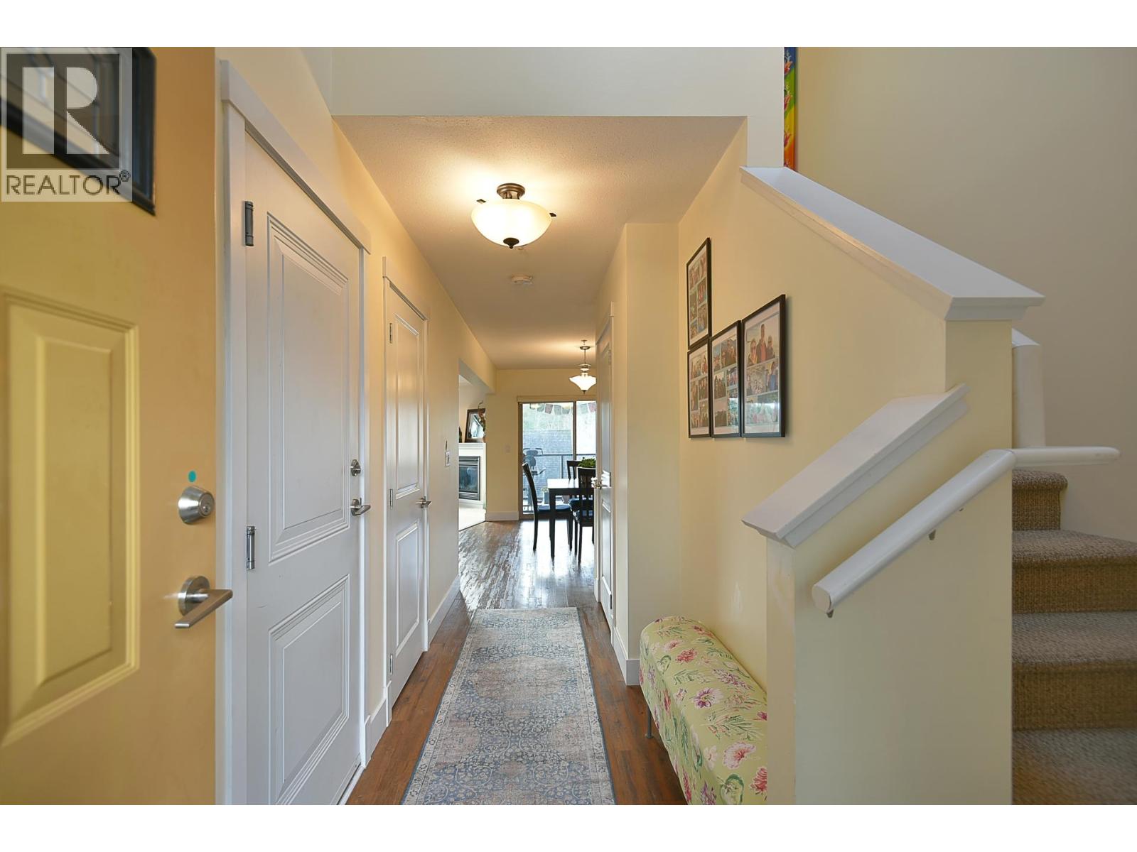 303 5711 Ebbtide Street, Sechelt, British Columbia  V7Z 0J5 - Photo 10 - R3069405