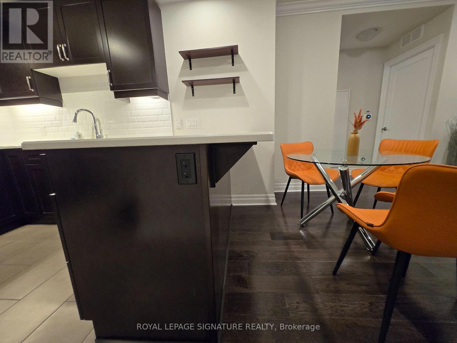 1008 - 505 Talbot Street, London East, Ontario  N6A 2S6 - Photo 10 - X12568596