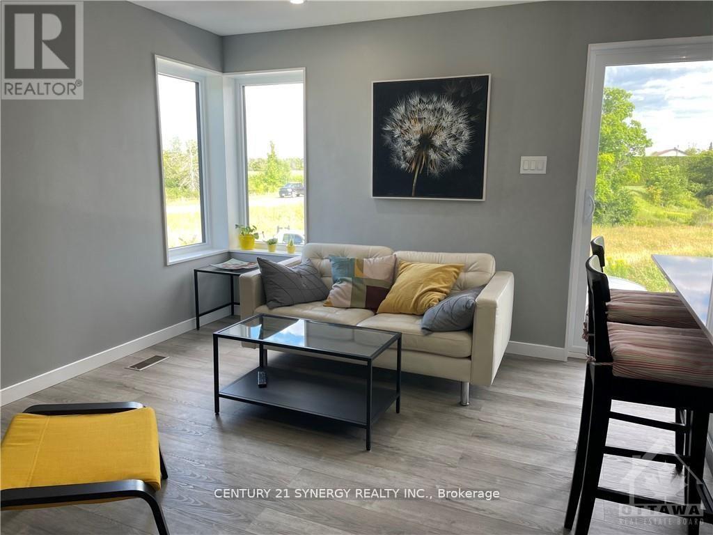 Apt B - 1831 Diamondview Road, Ottawa, Ontario  K0A 1L0 - Photo 10 - X12568640