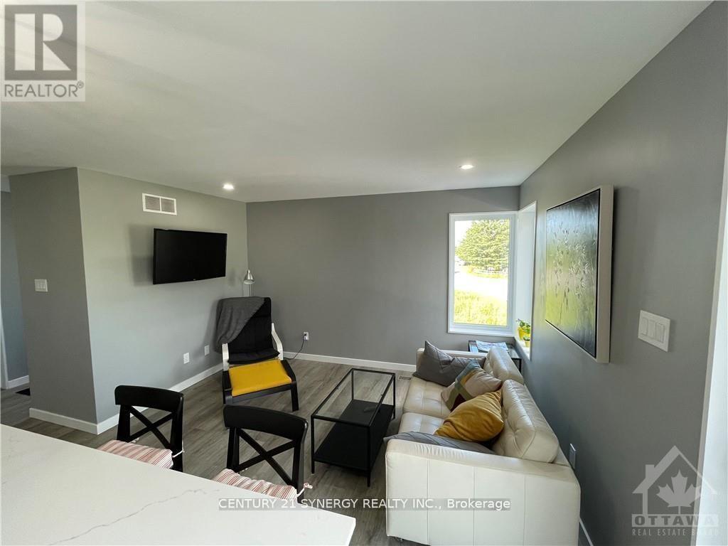 Apt B - 1831 Diamondview Road, Ottawa, Ontario  K0A 1L0 - Photo 11 - X12568640