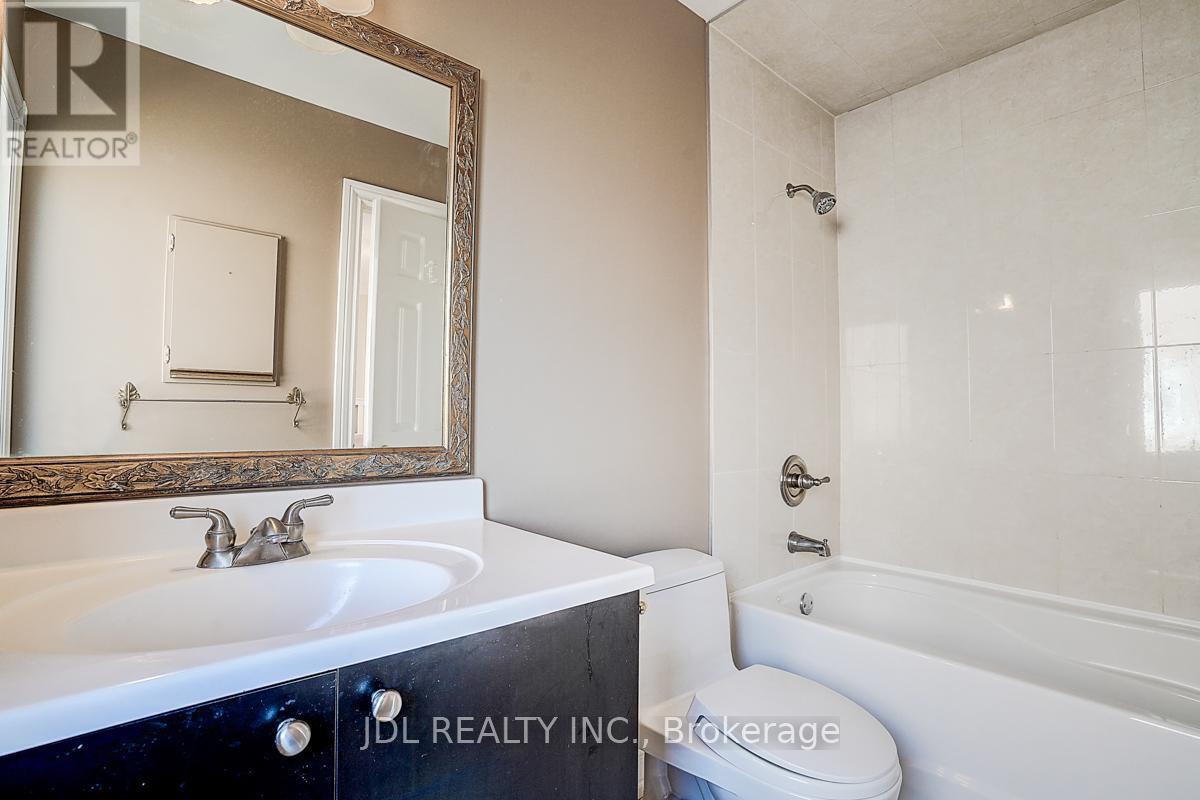 85 Marsh Harbour Court, Aurora, Ontario L4G 5Y8 - Photo 39 - N12562216